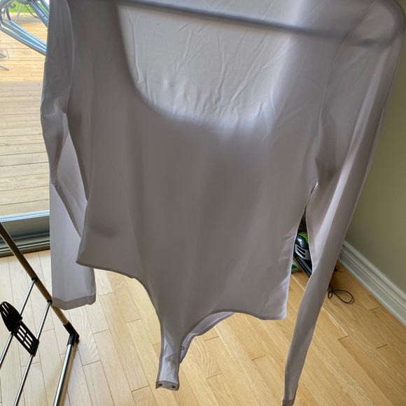 white classy bodysuit - Picture 2 of 2